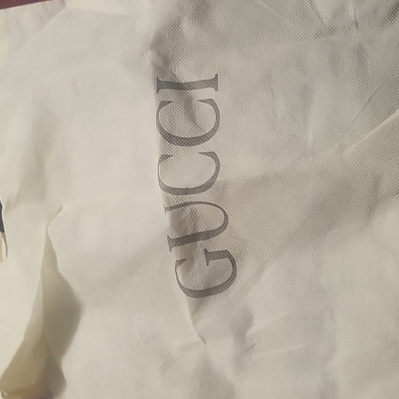 1000 - Picture 2 of 3